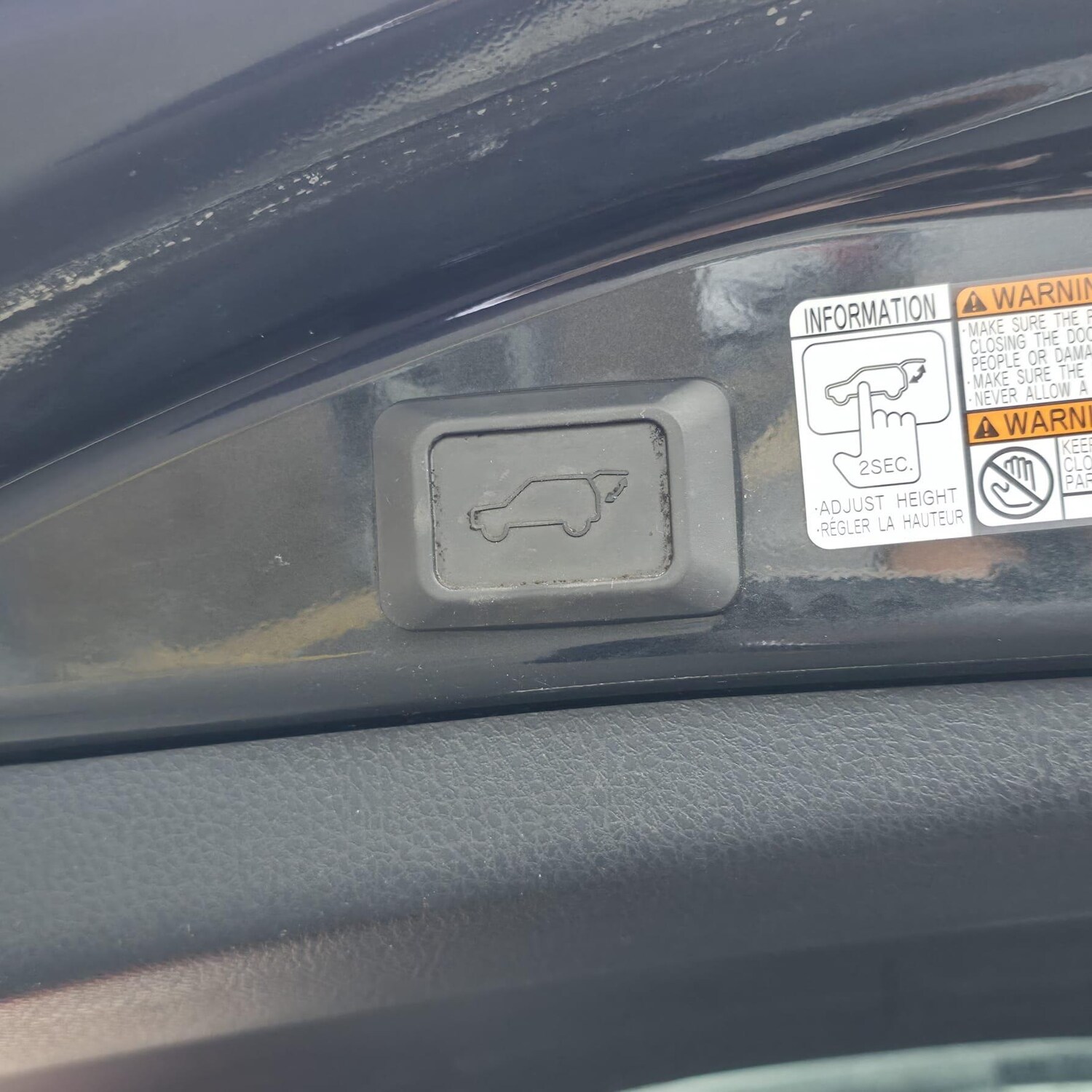 Used Toyota RAV4 2015 for sale - 77523518: Photo 23