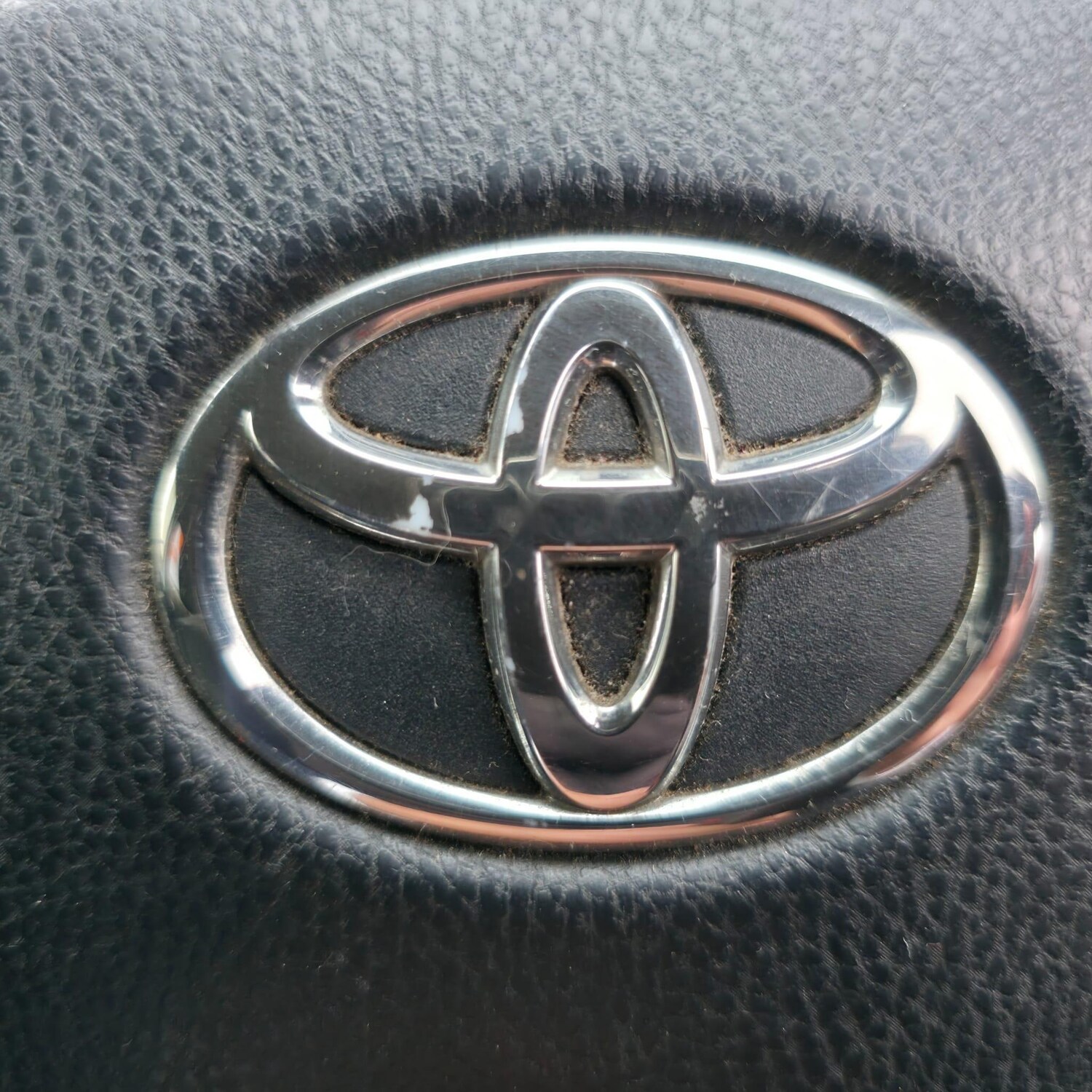 Used Toyota RAV4 2015 for sale - 77523518: Photo 25