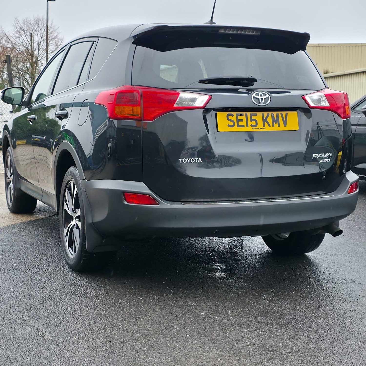 Used Toyota RAV4 2015 for sale - 77523518: Photo 4