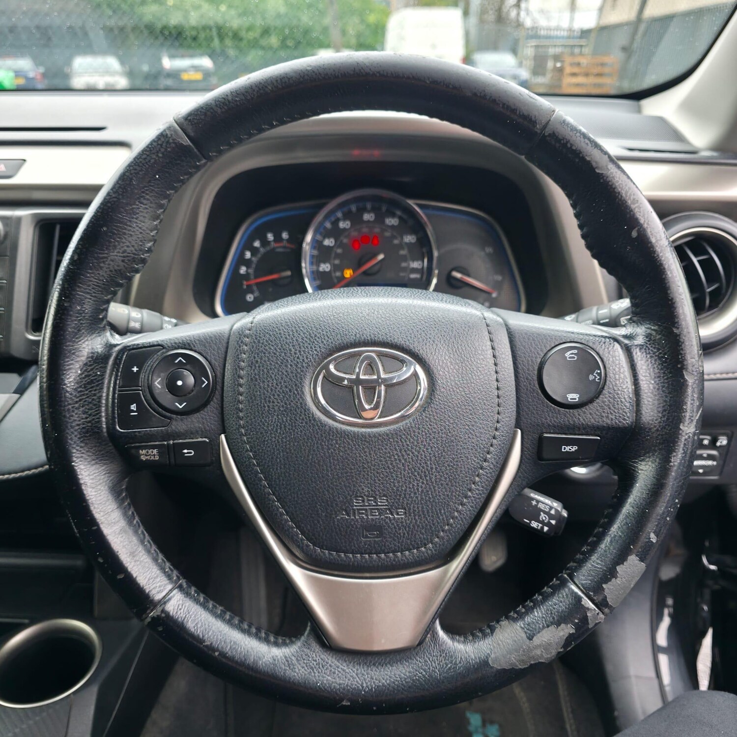 Used Toyota RAV4 2015 for sale - 77523518: Photo 56