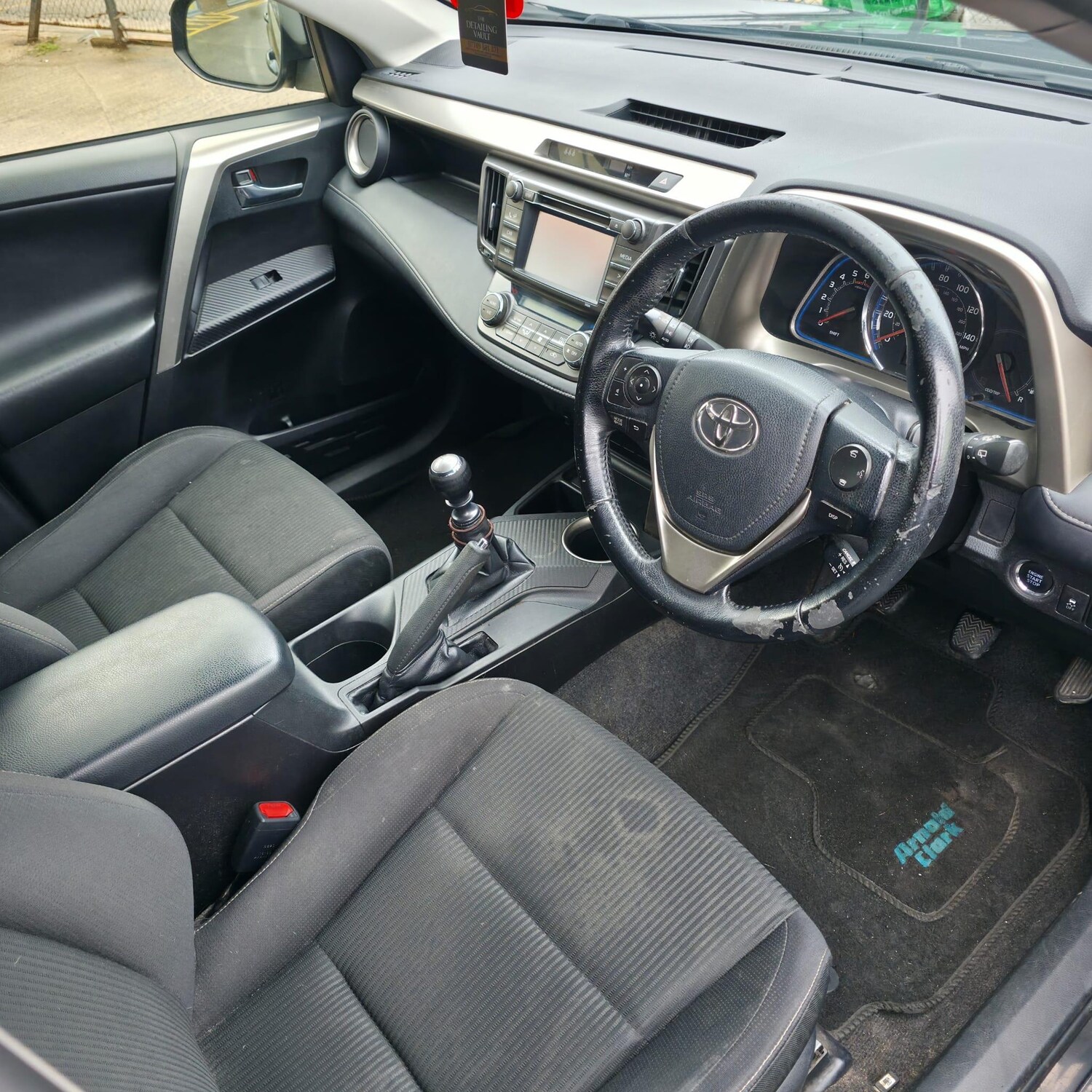 Used Toyota RAV4 2015 for sale - 77523518: Photo 79