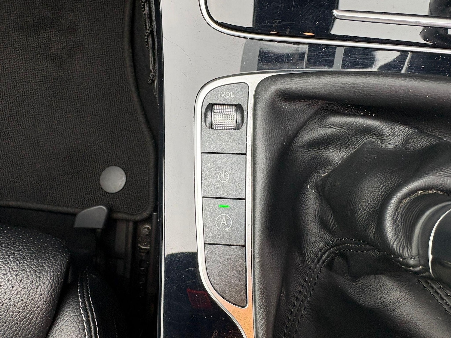 Used Mercedes-Benz C Class 2016 for sale - 77611912: Photo 31