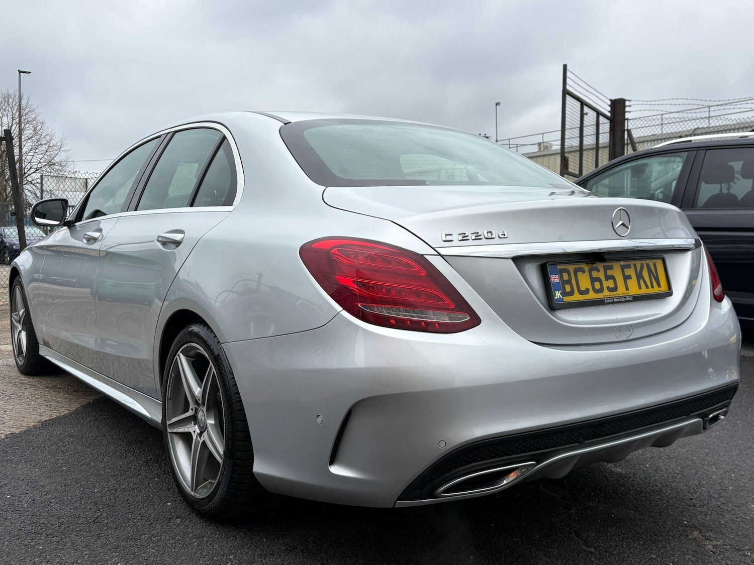 Used Mercedes-Benz C Class 2016 for sale - 77611912: Photo 5