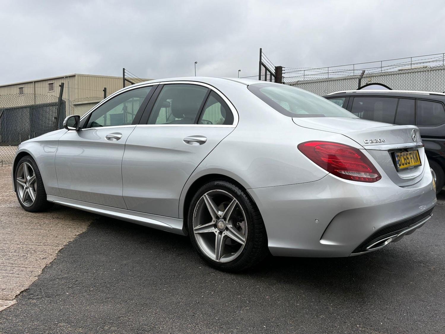 Used Mercedes-Benz C Class 2016 for sale - 77611912: Photo 9