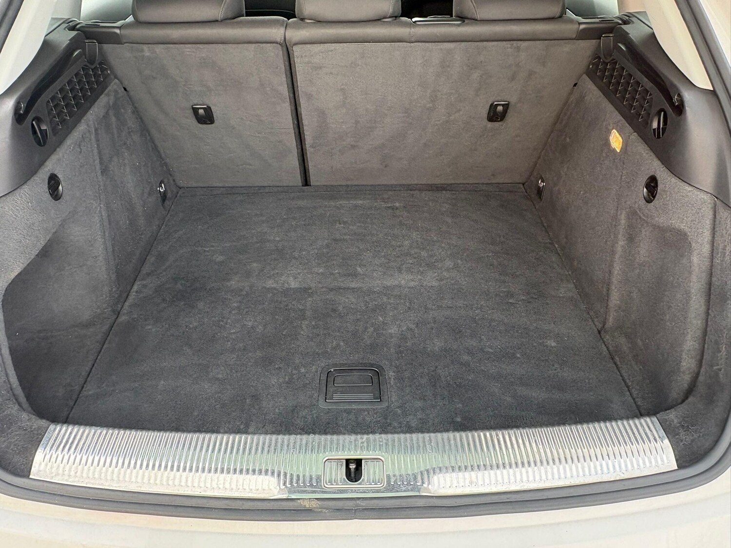 Used Audi Q3 for sale - 78058809: Photo 38