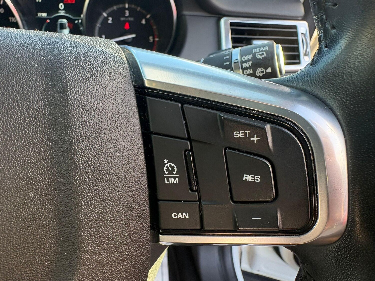 Used Land Rover Discovery Sport 2018 for sale - 78058714: Photo 16