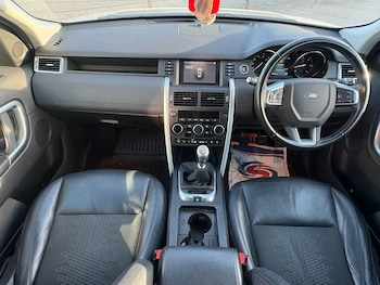 Land Rover Discovery Sport feature image