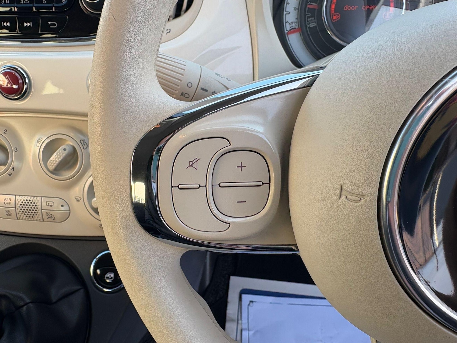 Used Fiat 500 2015 for sale - 76926457: Photo 23