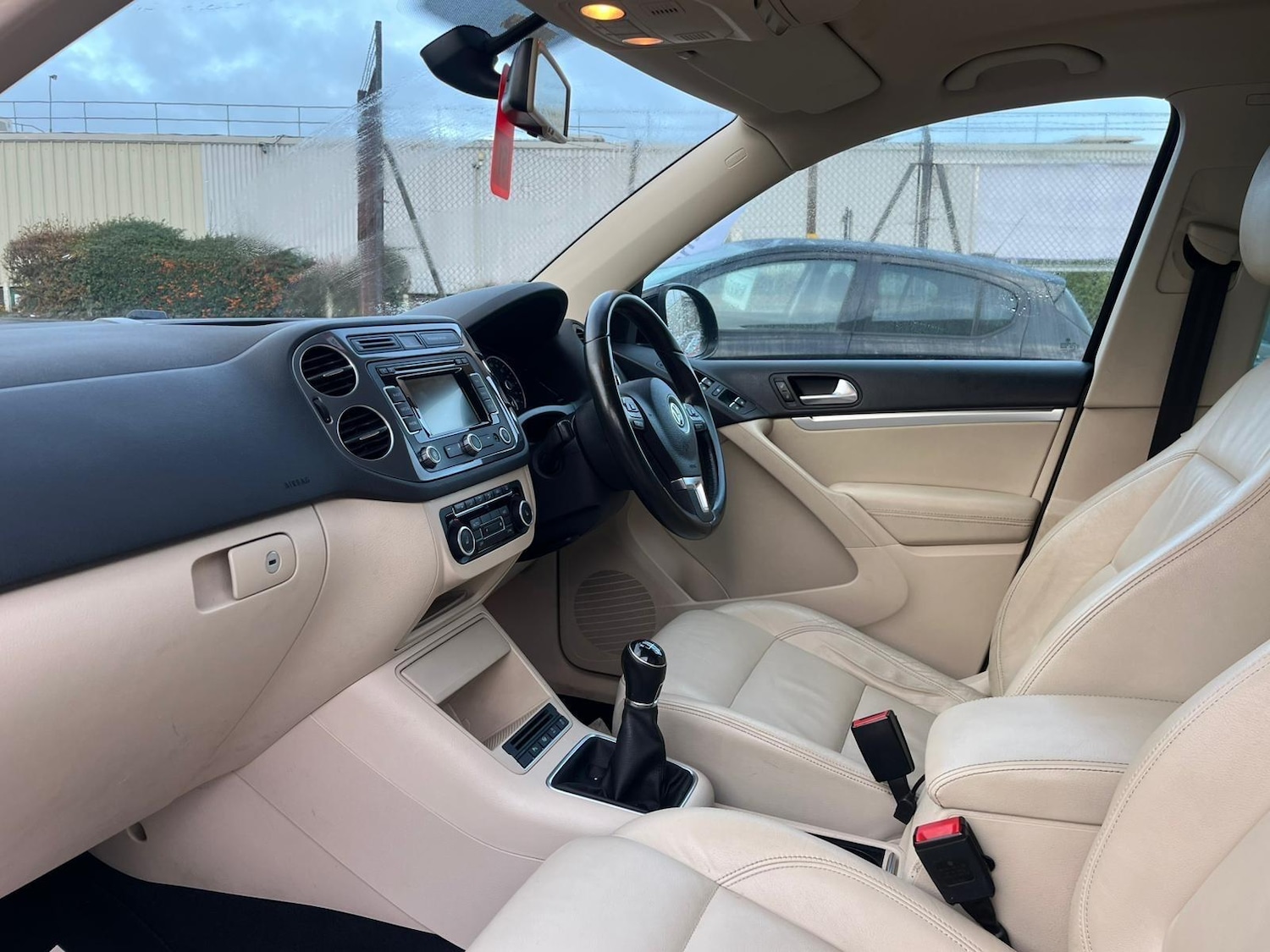 Used Volkswagen Tiguan 2013 for sale - 76850361: Photo 2