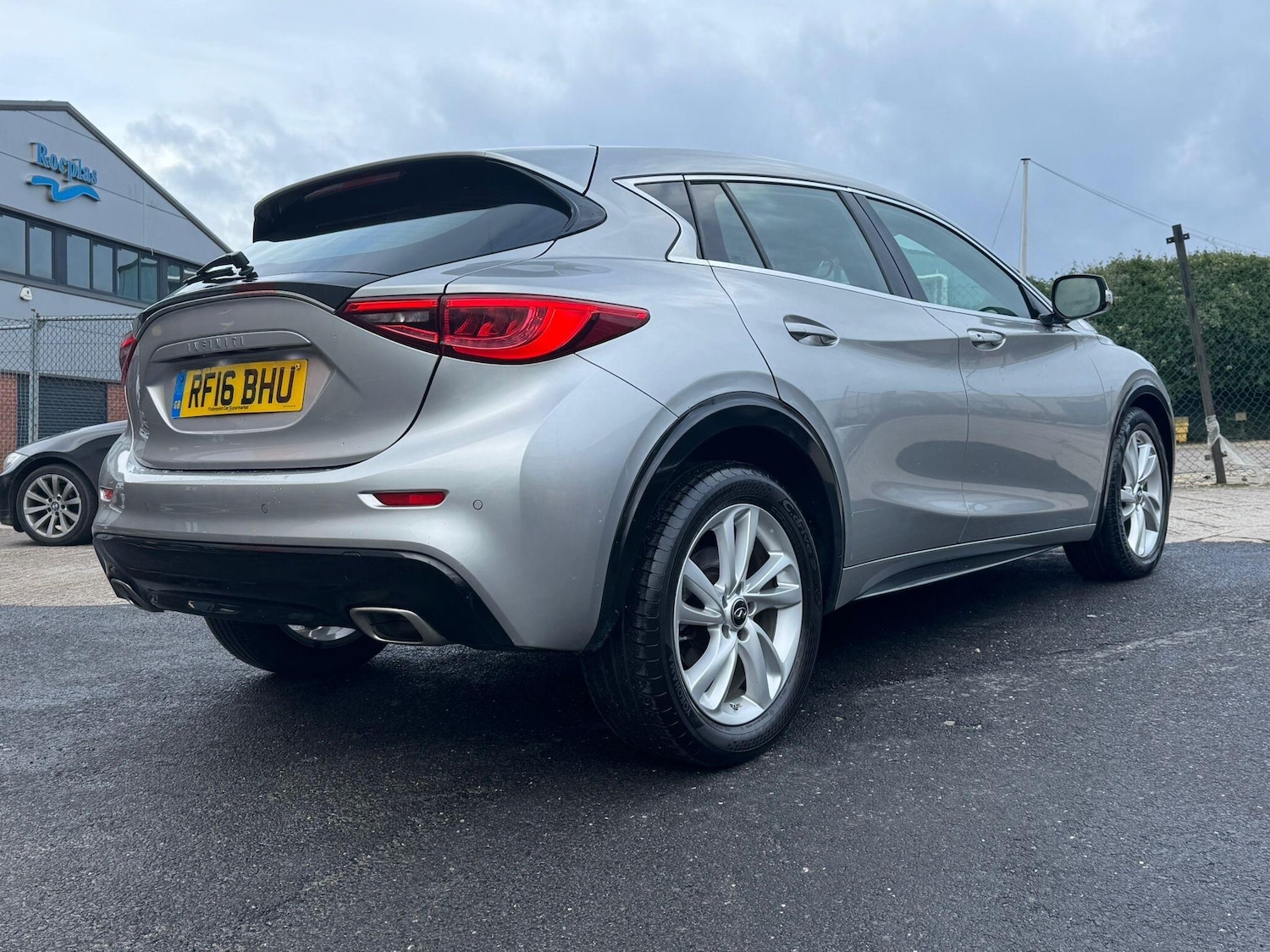 Used Infiniti Q30 2016 for sale - 77305689: Photo 14