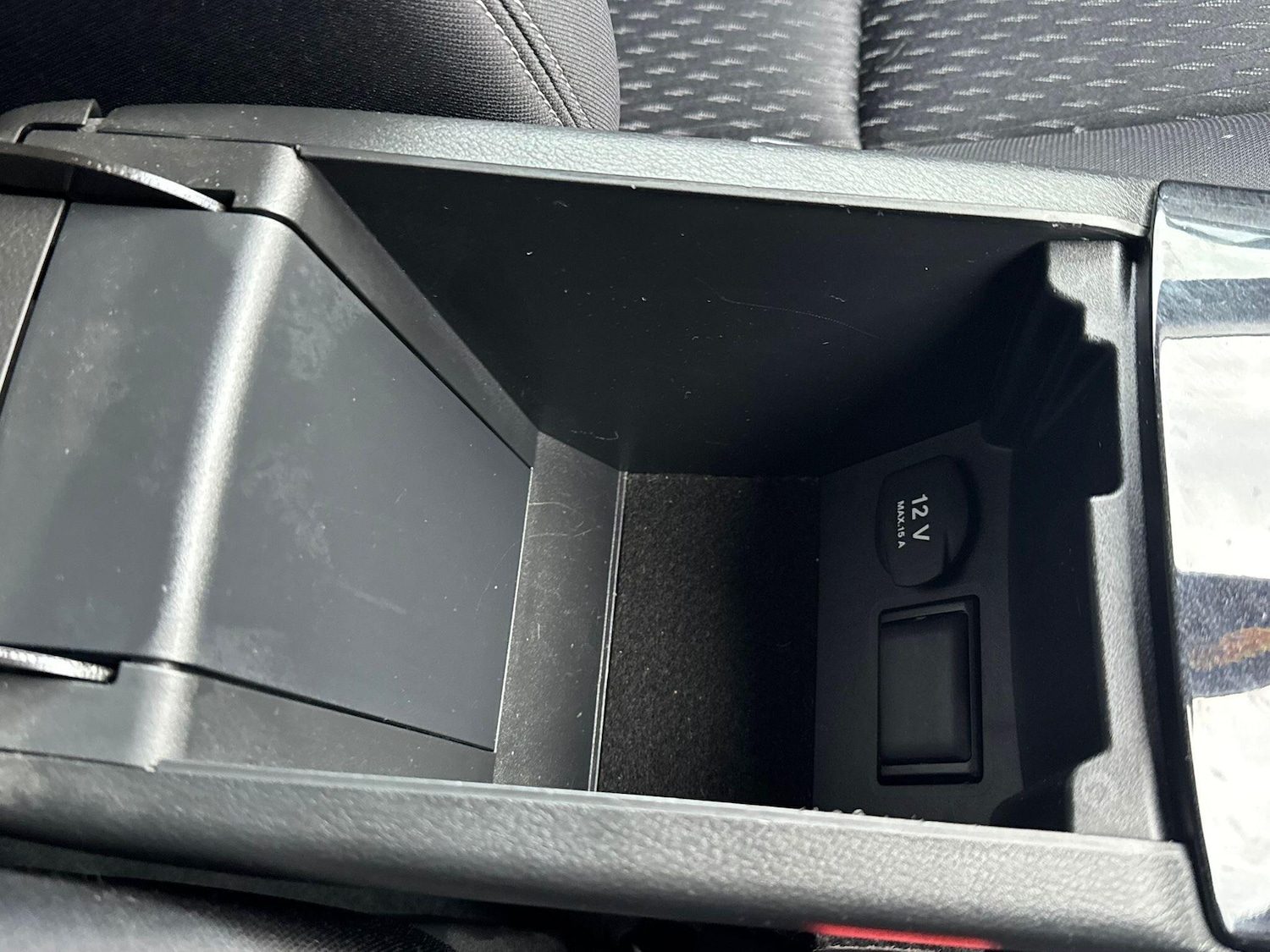 Used Infiniti Q30 2016 for sale - 77305689: Photo 69