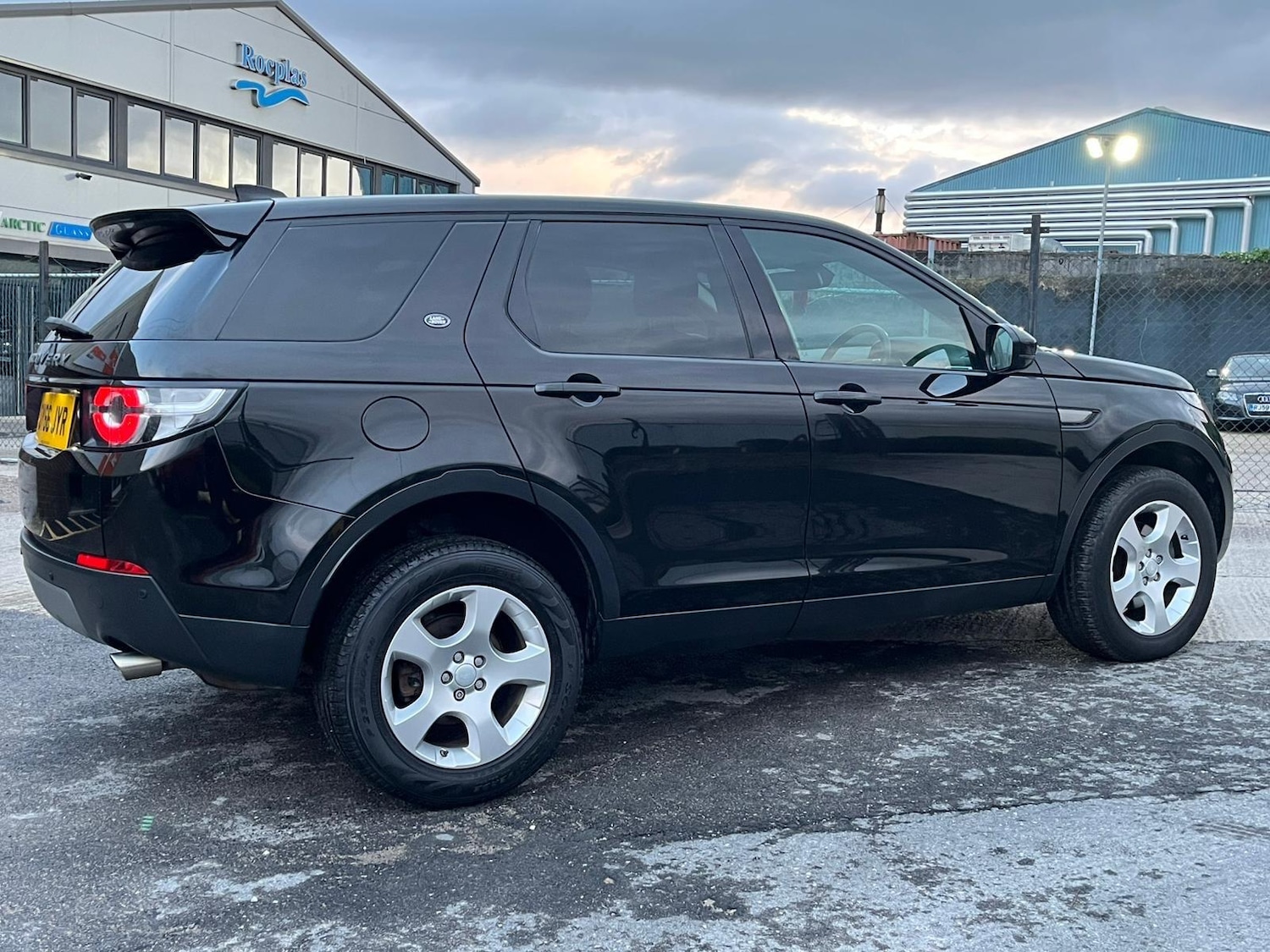 Used Land Rover Discovery Sport 2016 for sale - 76689086: Photo 12