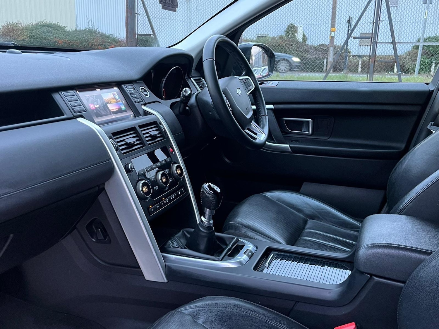 Used Land Rover Discovery Sport 2016 for sale - 76689086: Photo 14