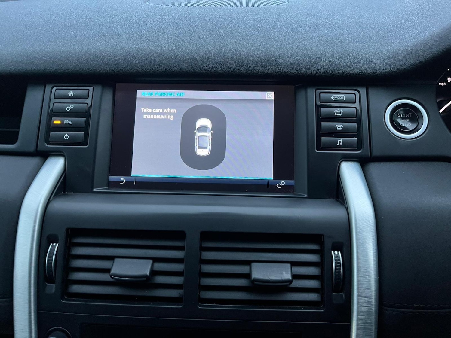 Used Land Rover Discovery Sport 2016 for sale - 76689086: Photo 36