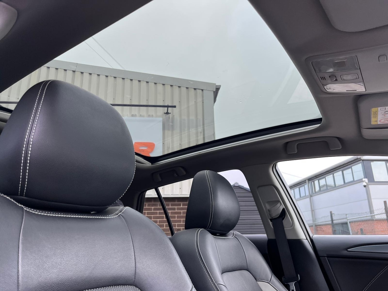 Used Toyota Avensis 2015 for sale - 76667143: Photo 15