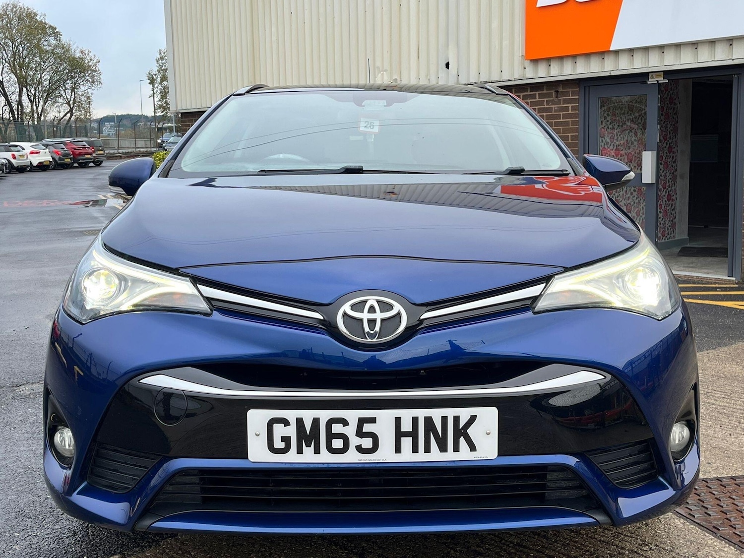 Used Toyota Avensis 2015 for sale - 76667143: Photo 2