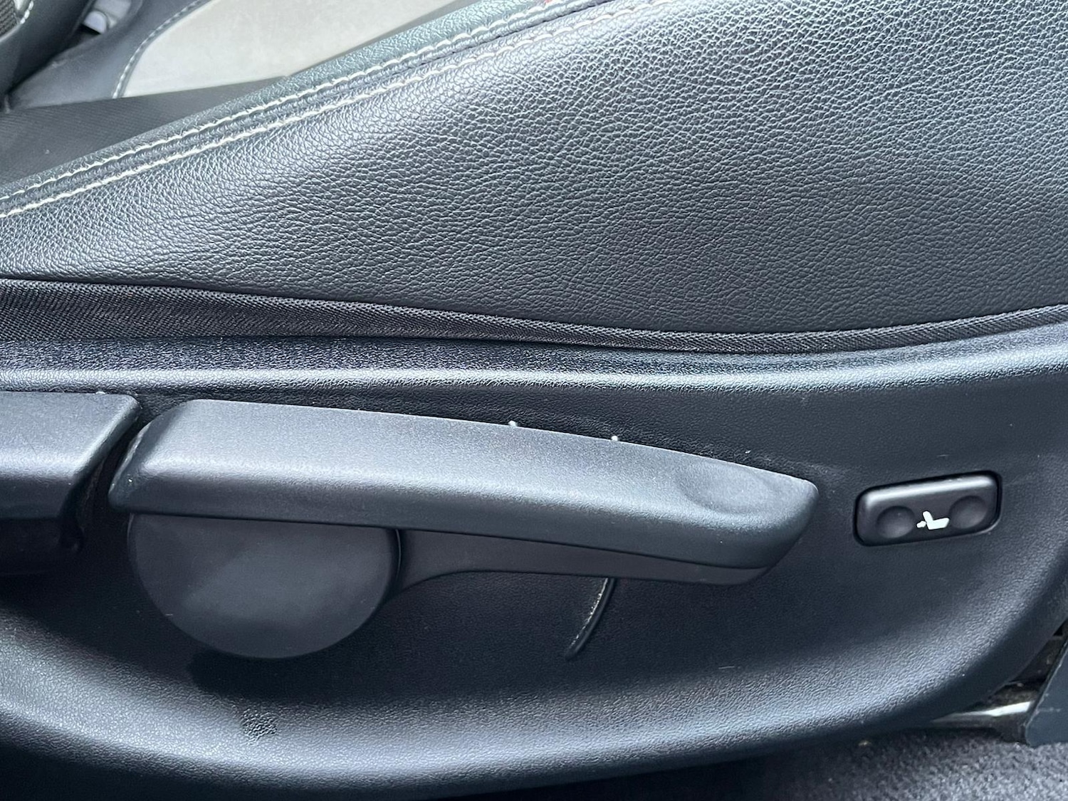 Used Toyota Avensis 2015 for sale - 76667143: Photo 20