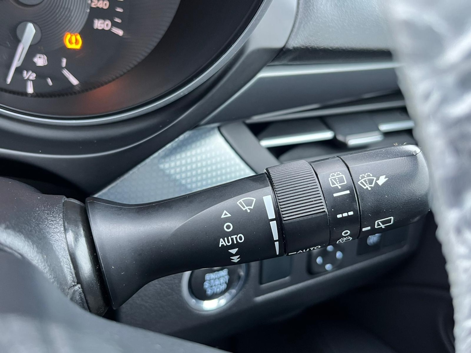 Used Toyota Avensis 2015 for sale - 76667143: Photo 23