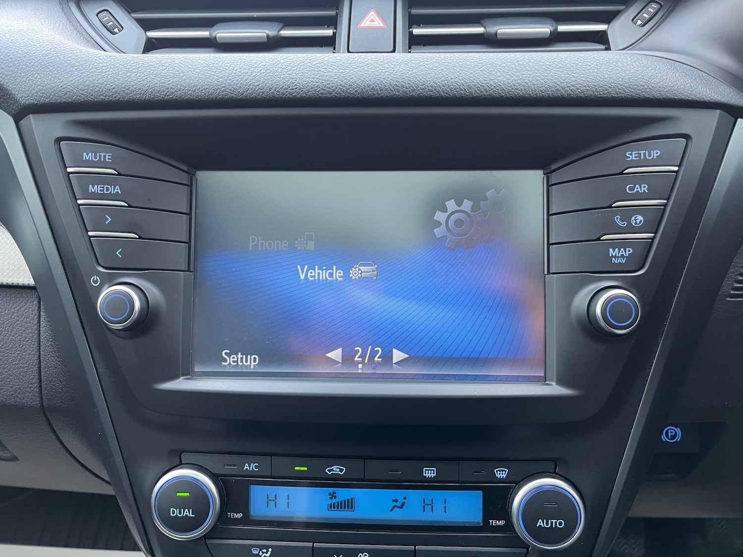 Used Toyota Avensis 2015 for sale - 76667143: Photo 35