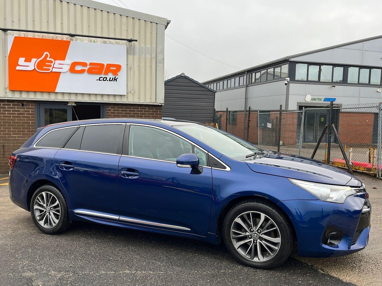 Used Toyota Avensis 2015 for sale - 76667143: Photo 42