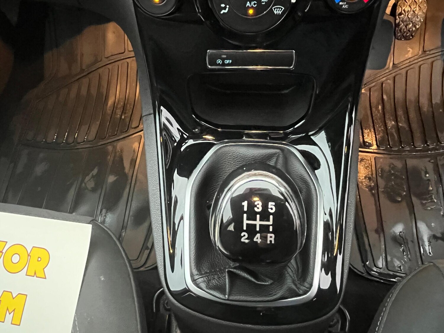 Used Ford Fiesta 2014 for sale - 76657107: Photo 14