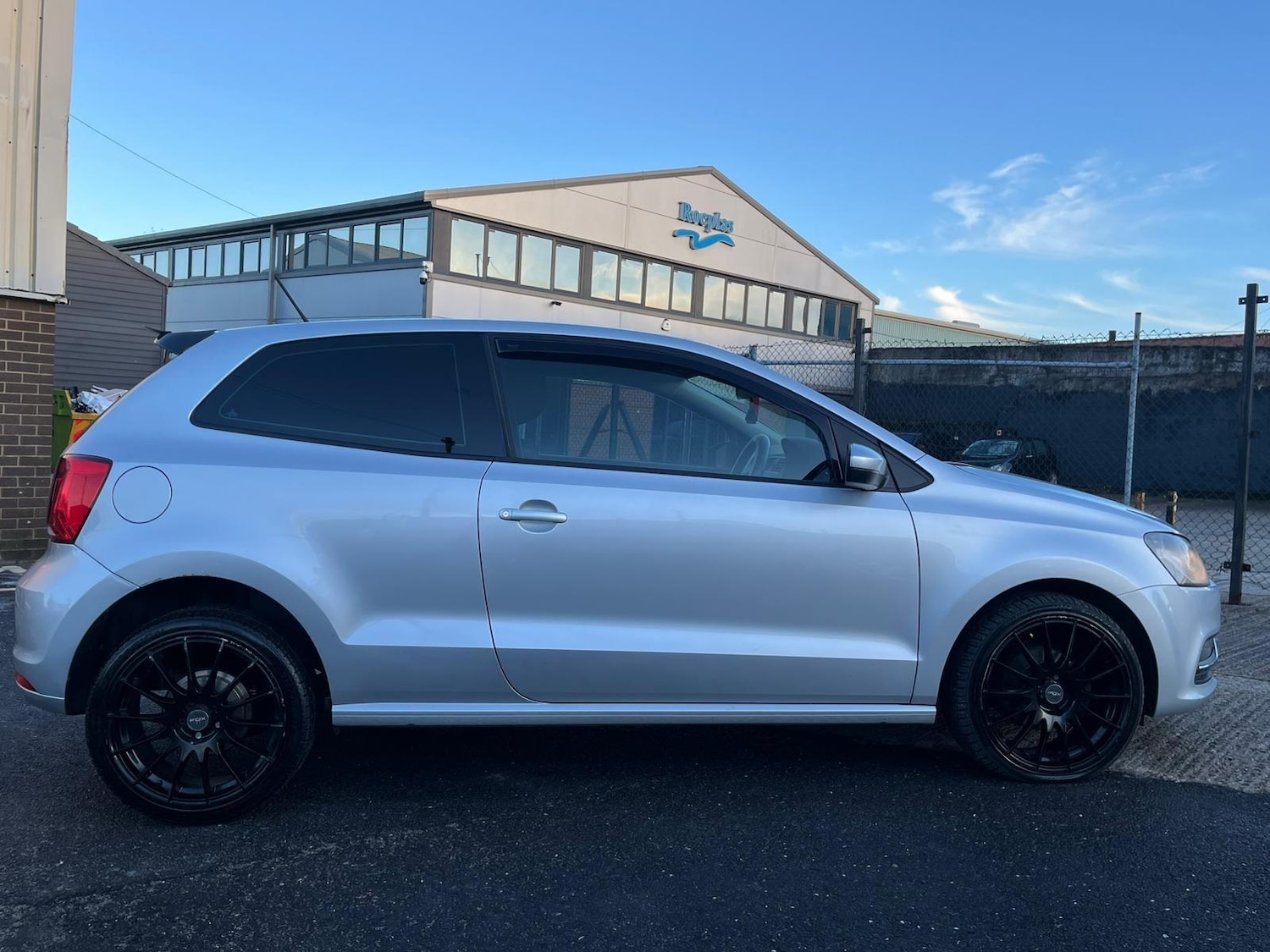 Used Volkswagen Polo 2015 for sale - 76781081: Photo 12