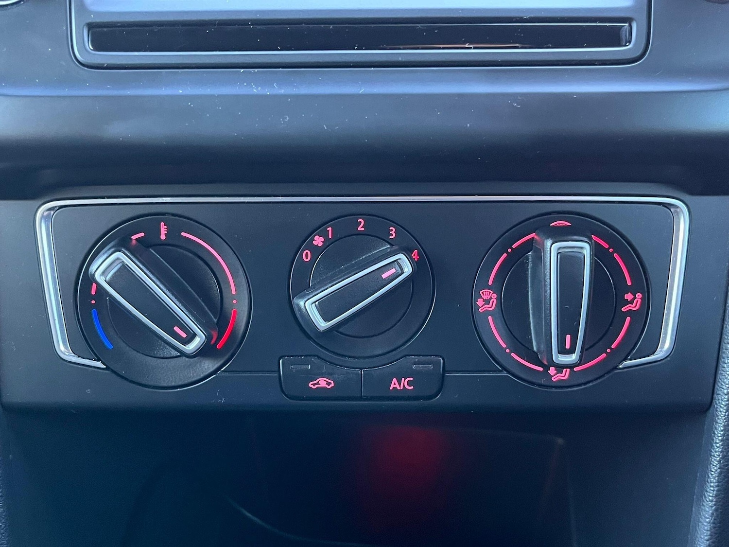 Used Volkswagen Polo 2015 for sale - 76781081: Photo 23