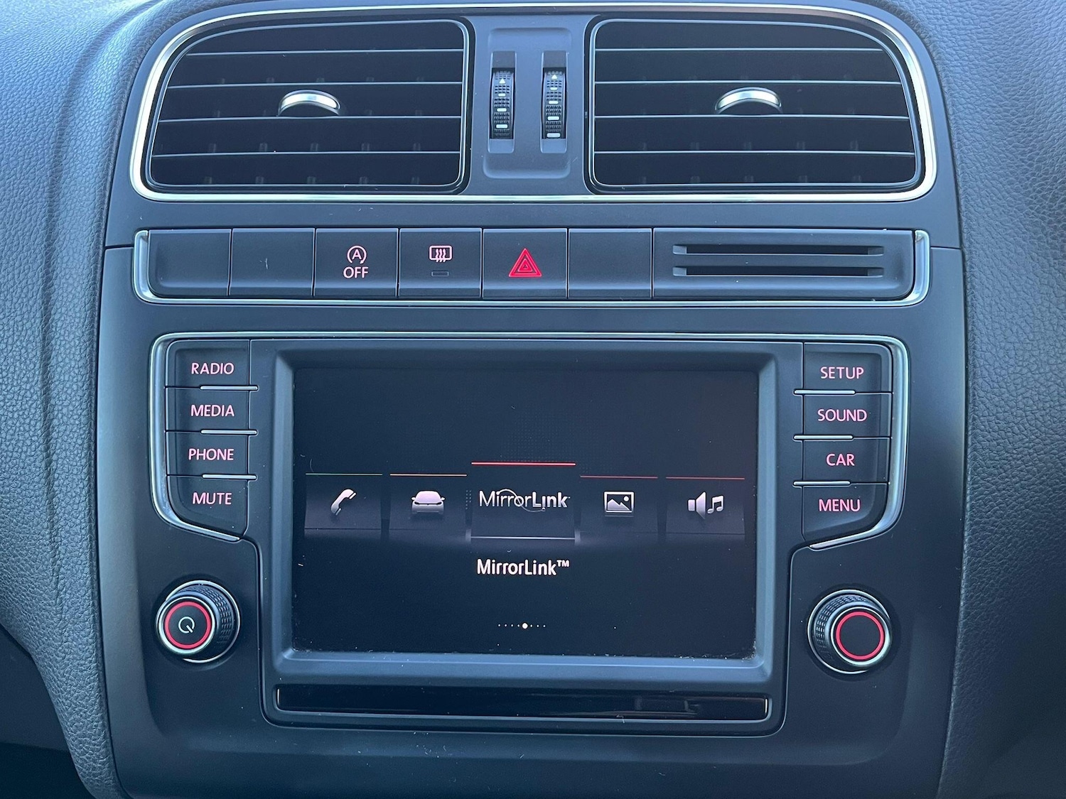 Used Volkswagen Polo 2015 for sale - 76781081: Photo 38