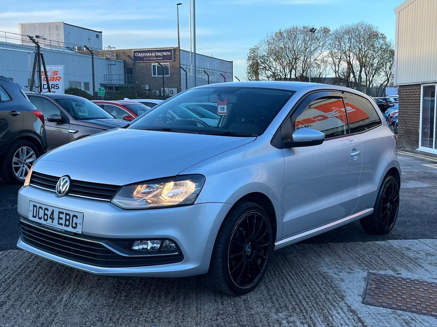 Used Volkswagen Polo 2015 for sale - 76781081: Photo 4