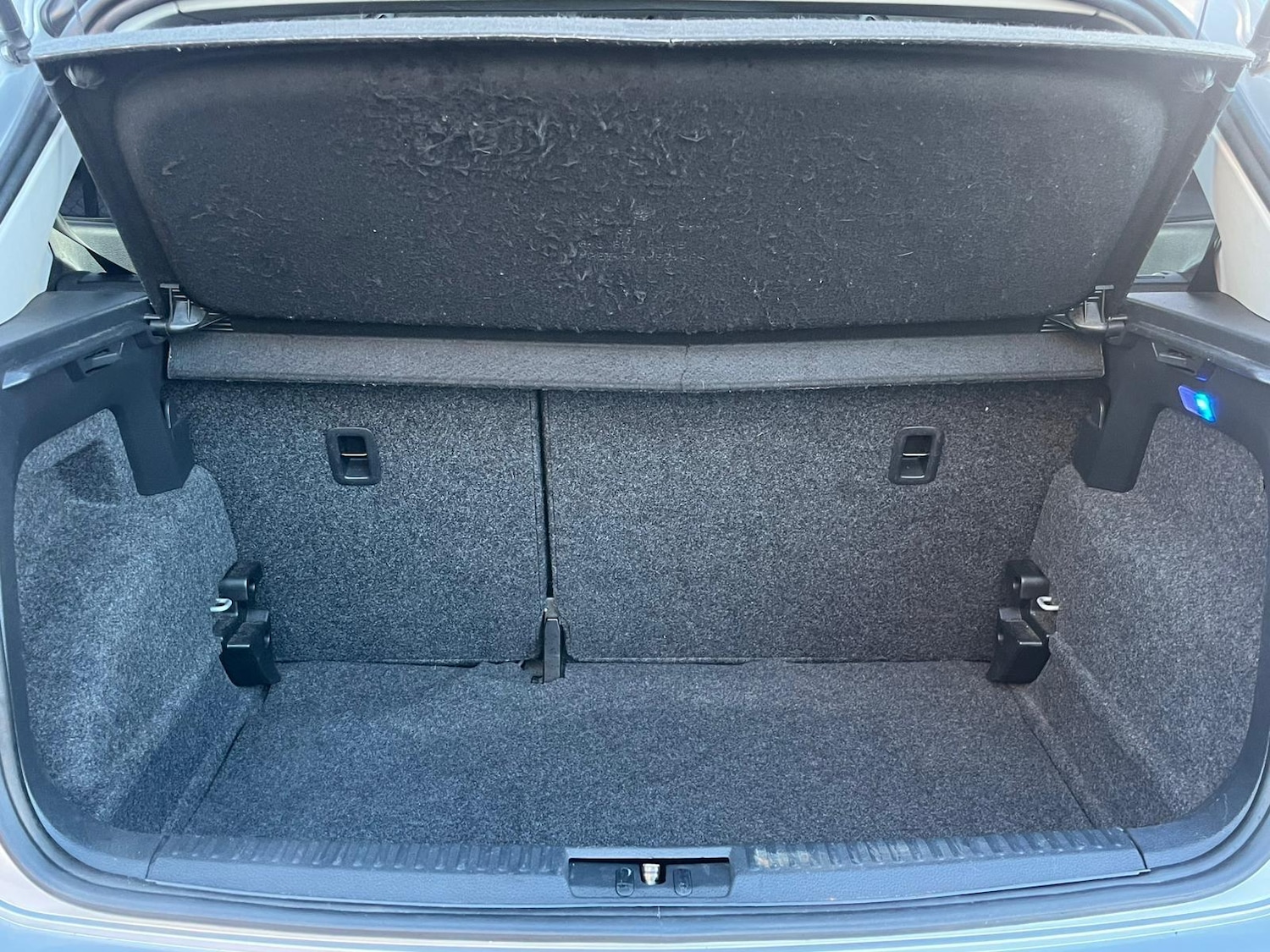 Used Volkswagen Polo 2015 for sale - 76781081: Photo 40