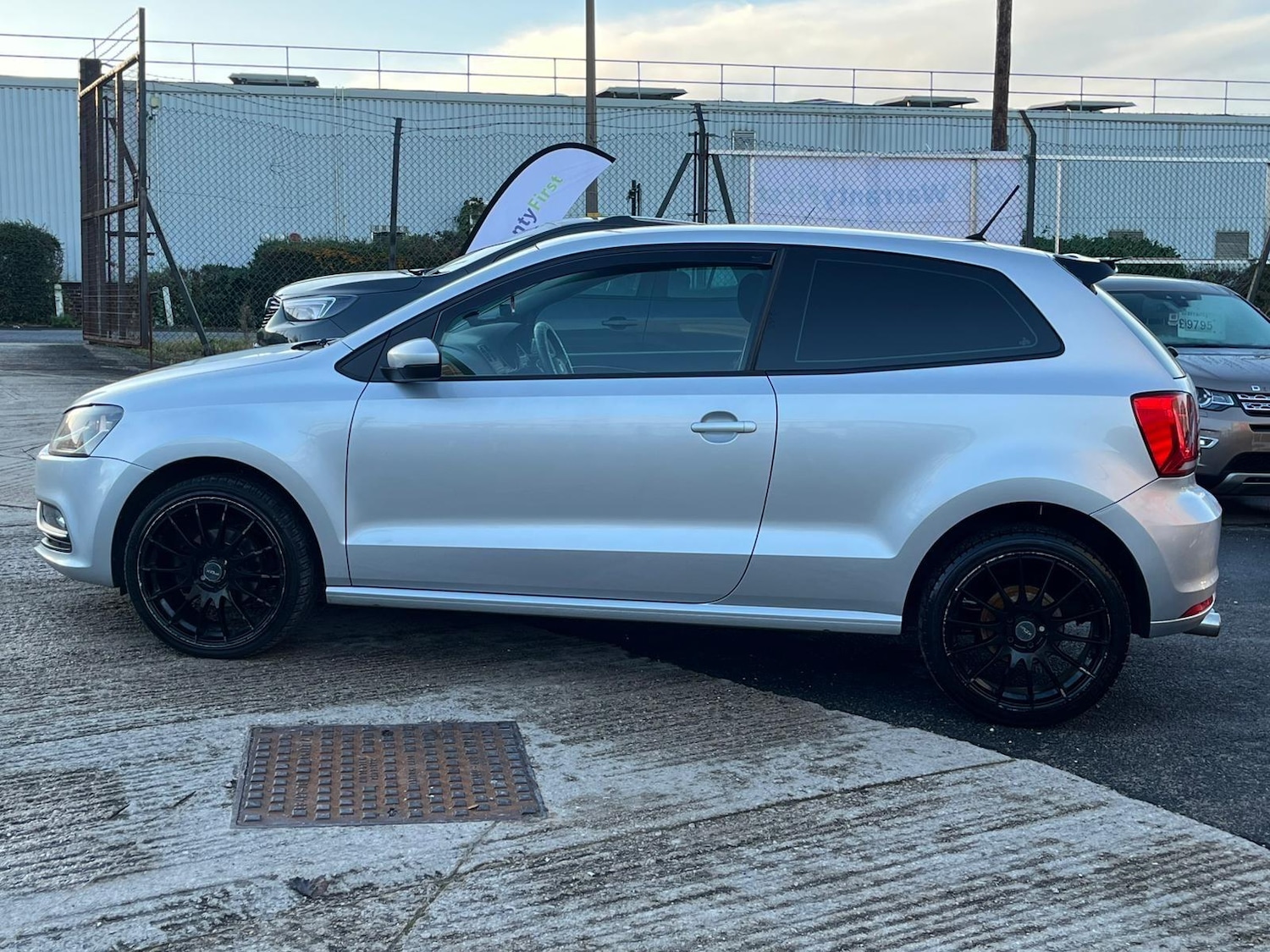 Used Volkswagen Polo 2015 for sale - 76781081: Photo 9