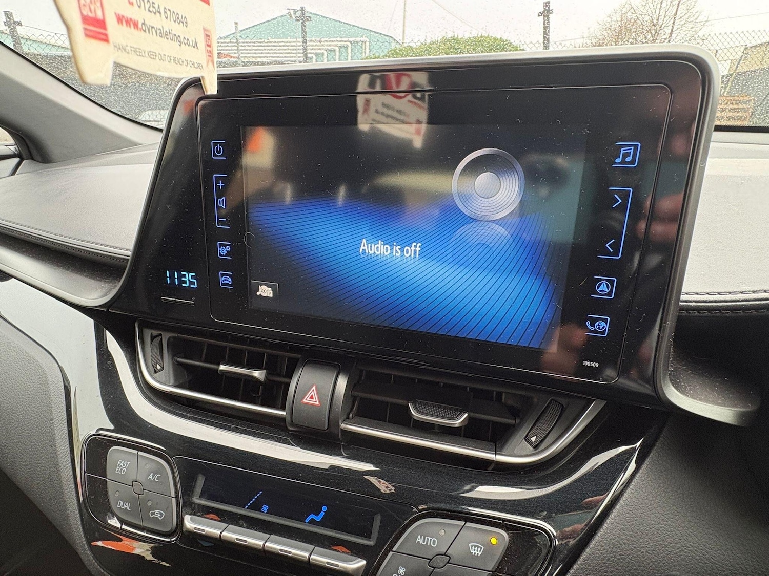 Used Toyota C-HR 2017 for sale - 77633902: Photo 19