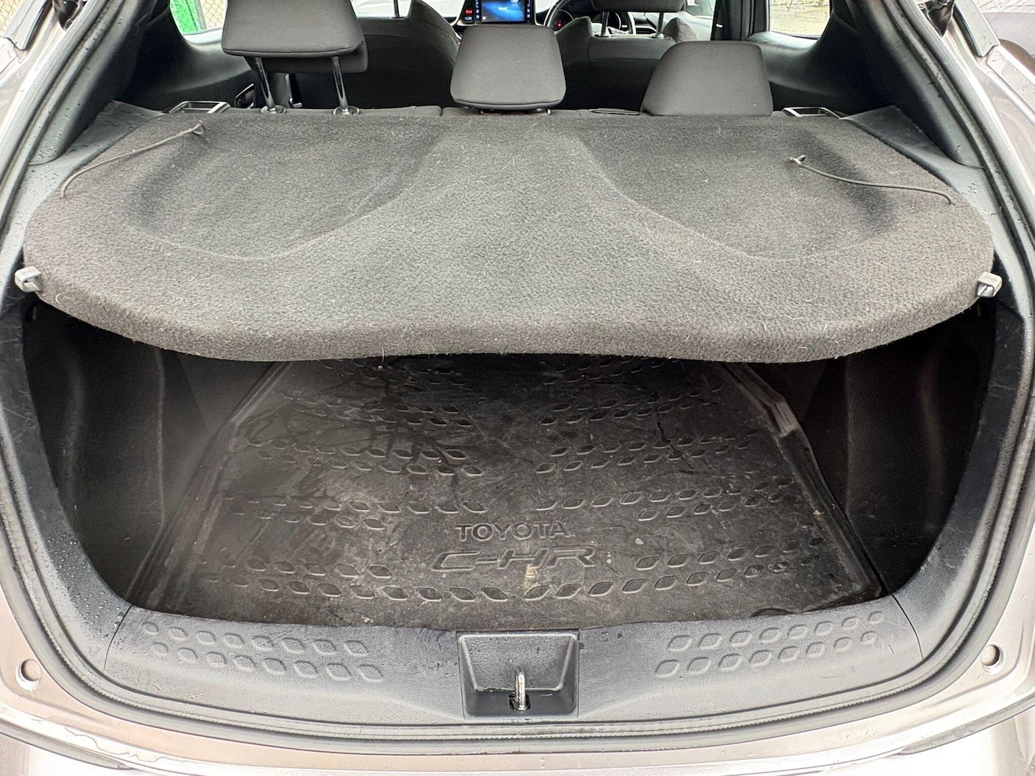 Used Toyota C-HR 2017 for sale - 77633902: Photo 22