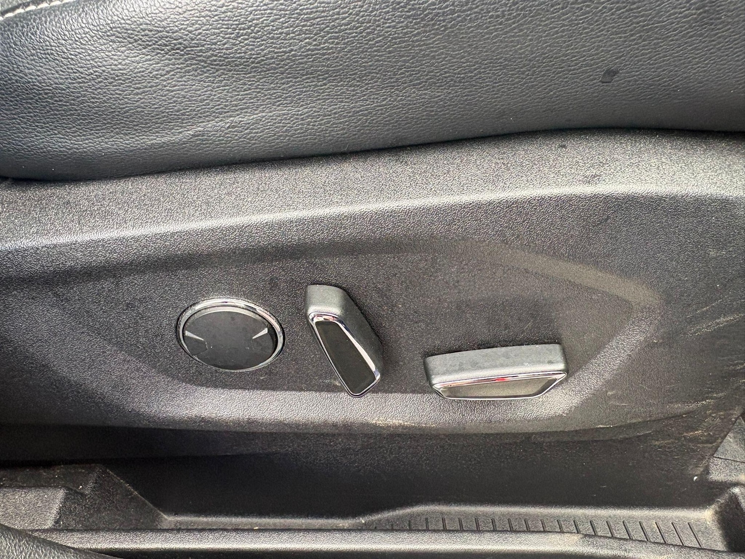 Used Ford Galaxy 2017 for sale - 78048199: Photo 28