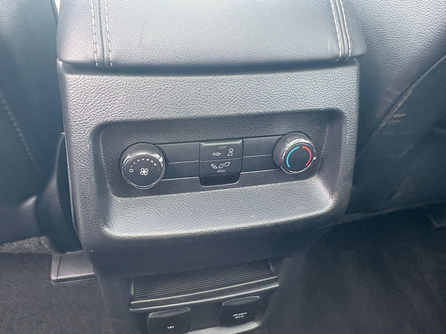 Used Ford Galaxy 2017 for sale - 78048199: Photo 34