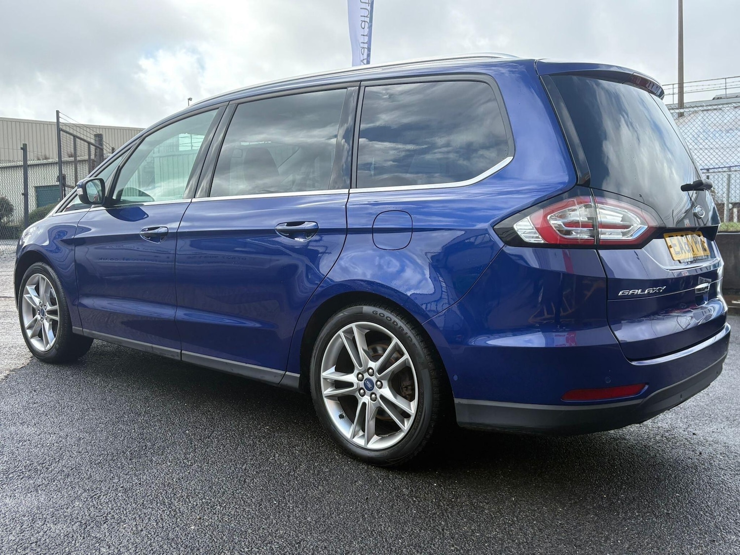 Used Ford Galaxy 2017 for sale - 78048199: Photo 5