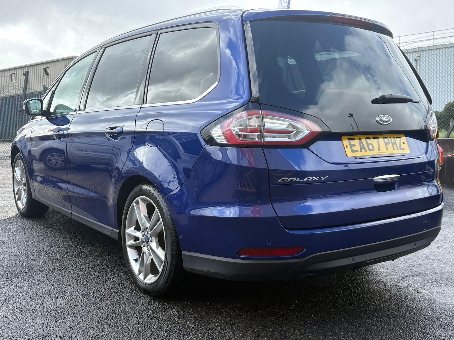 Used Ford Galaxy 2017 for sale - 78048199: Photo 8