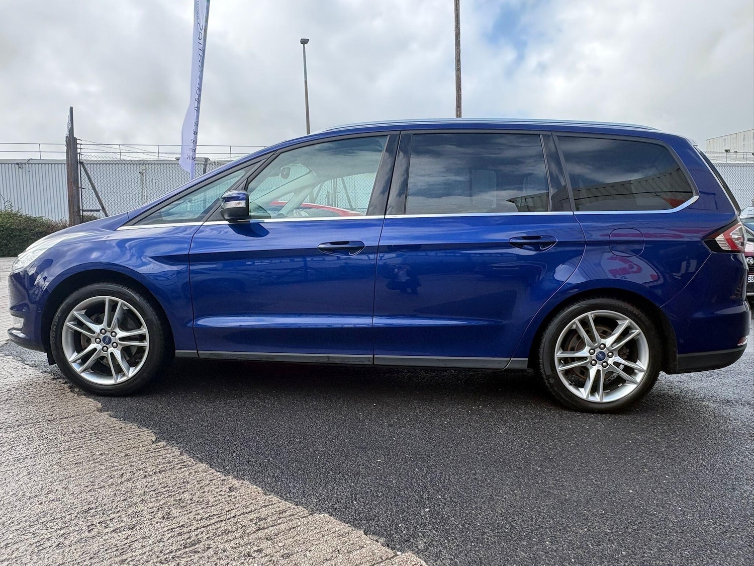 Used Ford Galaxy 2017 for sale - 78048199: Photo 9