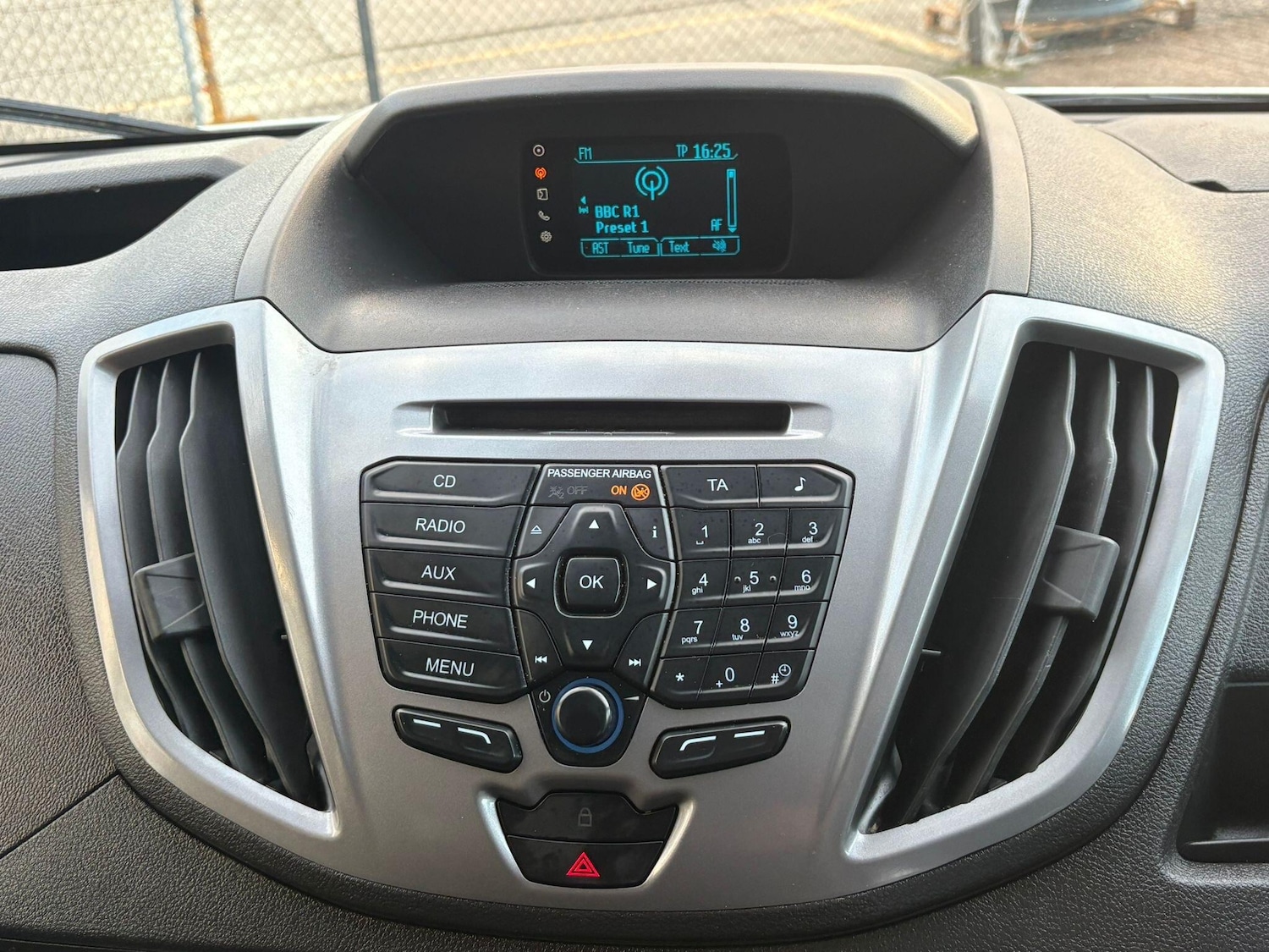 Used Ford Transit 2017 for sale - 76887348: Photo 42