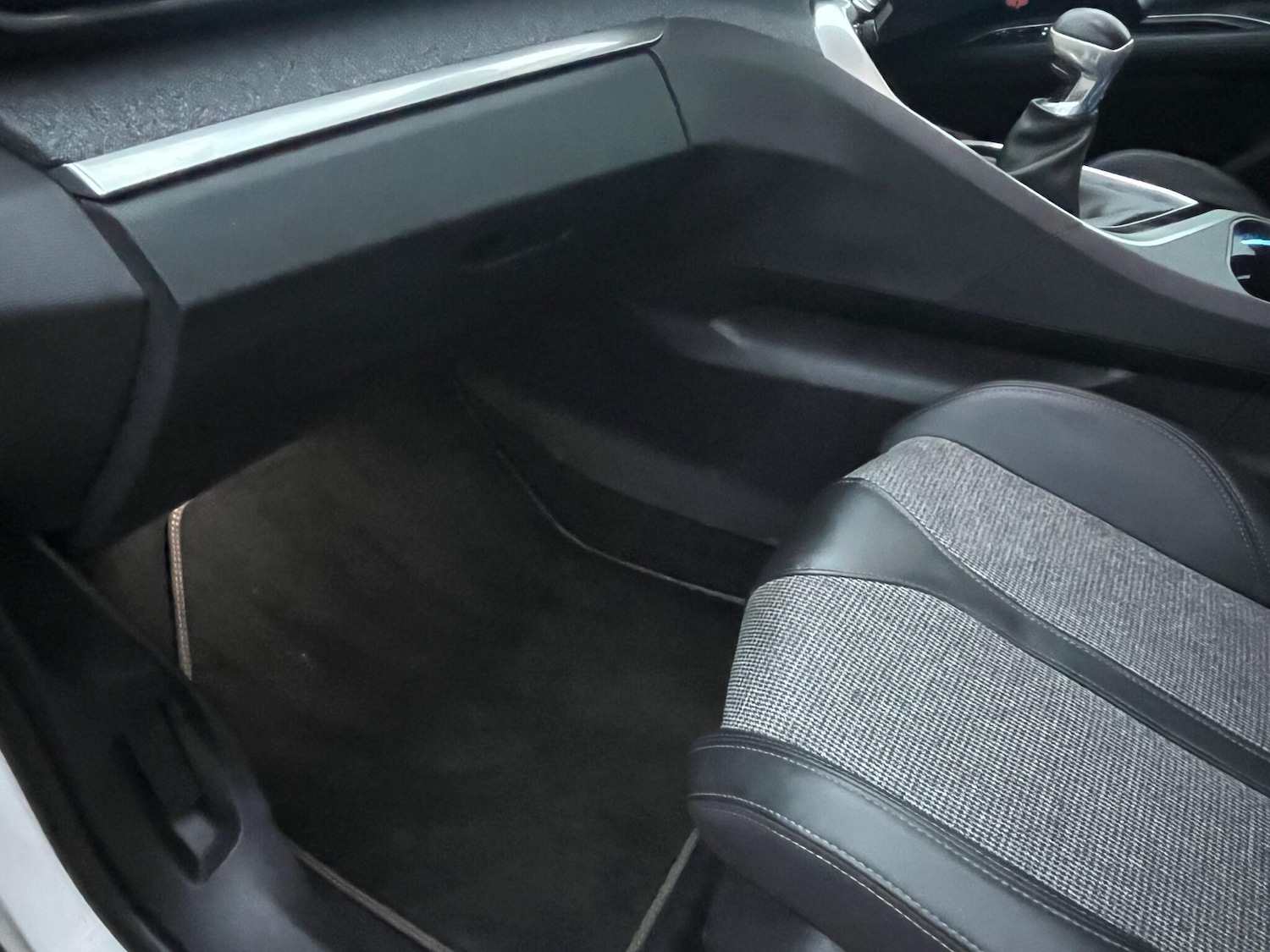 Used Peugeot 3008 2019 for sale - 76666618: Photo 42