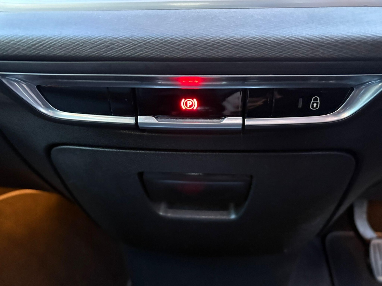 Used Citroen Grand C4 Picasso 2016 for sale - 77658402: Photo 27