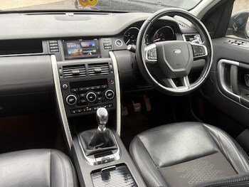 Used Land Rover Discovery Sport 2019 for sale - 79324770: Photo