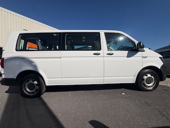 Used Volkswagen Transporter Shuttle 2017 for sale - 78661159: Photo