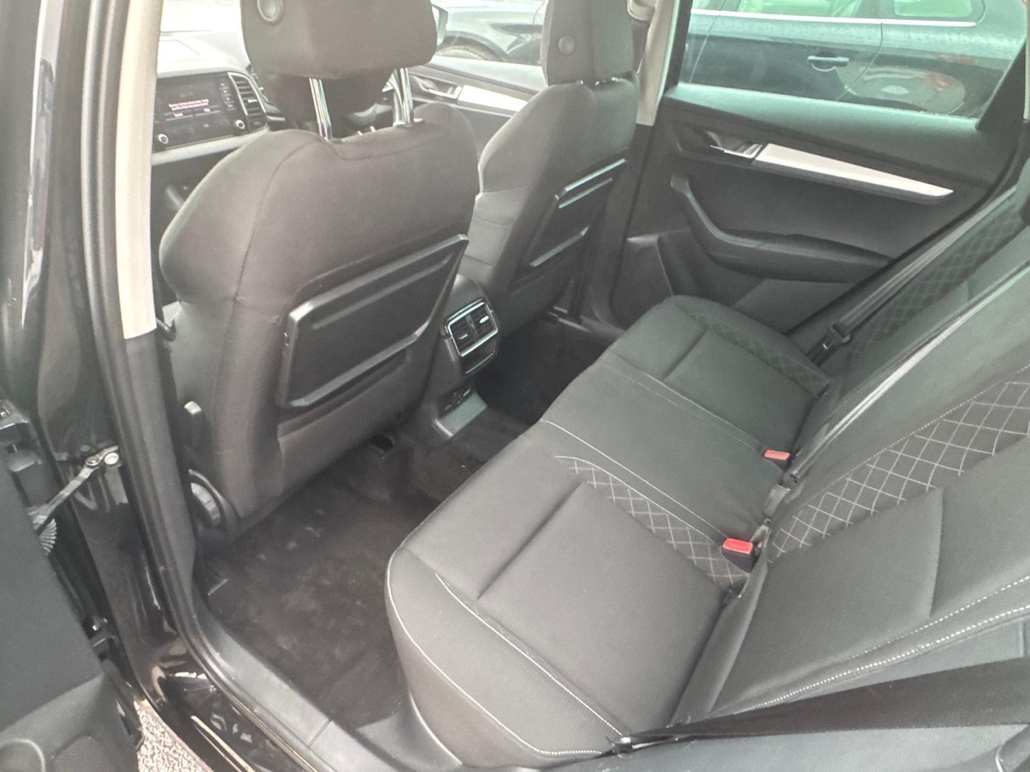 Used Skoda Karoq 2018 for sale - 77330955: Photo 18