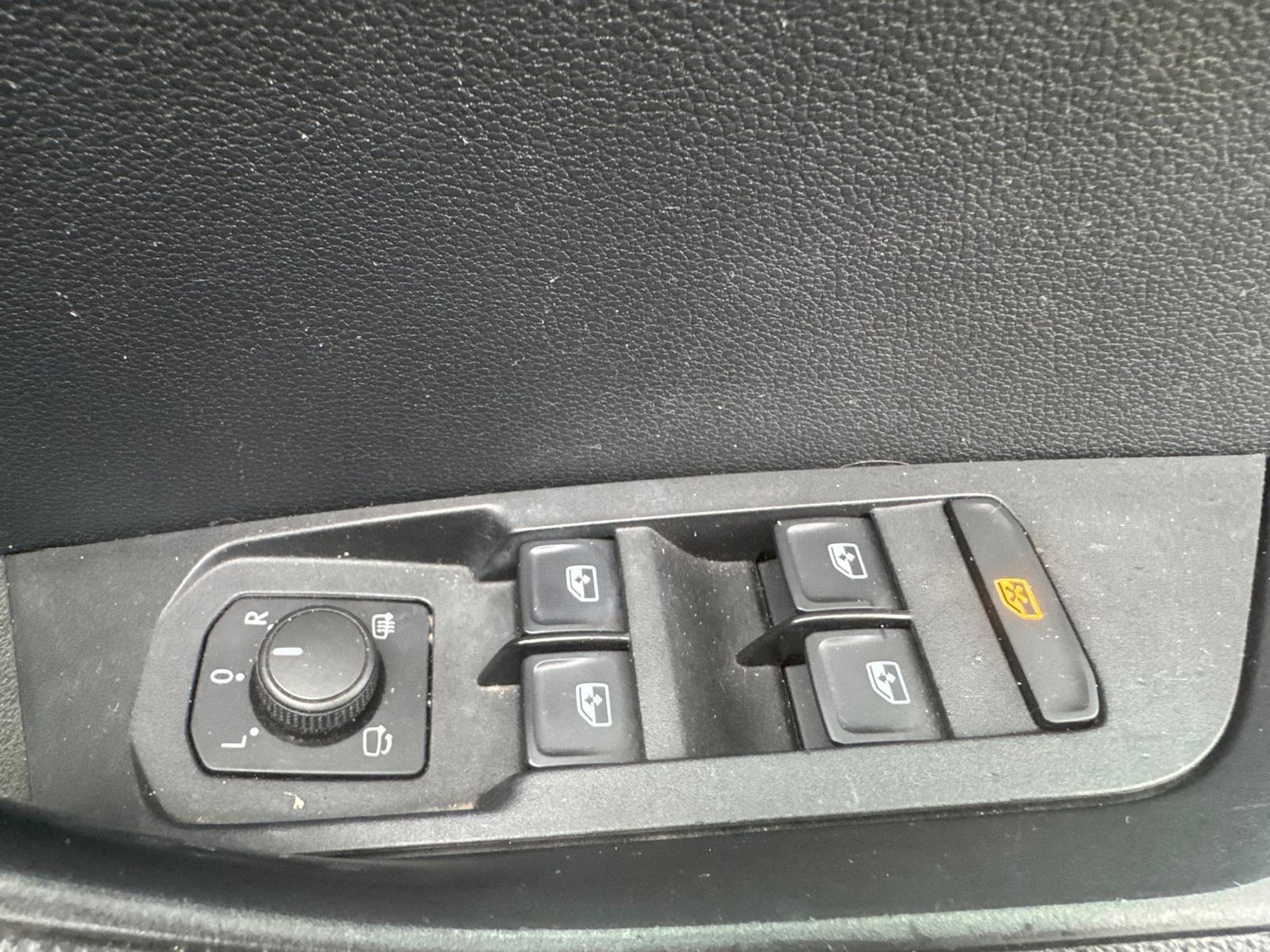 Used Skoda Karoq 2018 for sale - 77330955: Photo 20