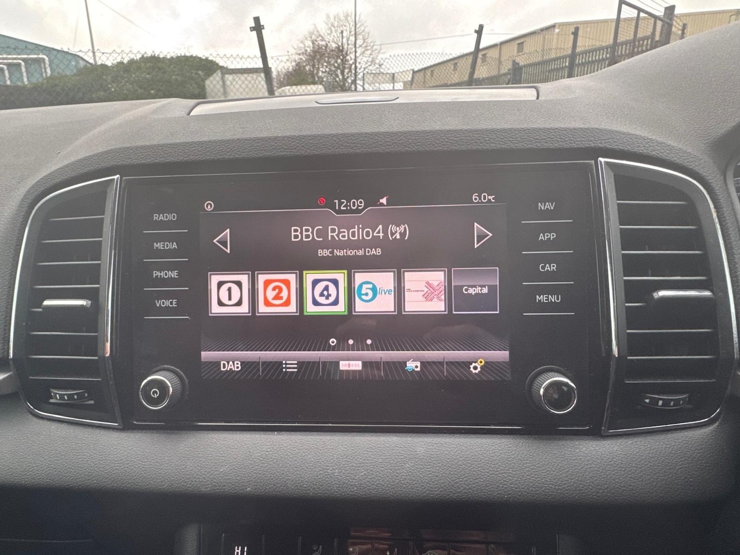 Used Skoda Karoq 2018 for sale - 77330955: Photo 33