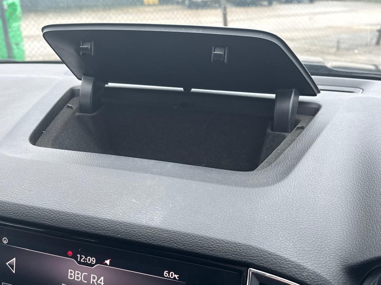 Used Skoda Karoq 2018 for sale - 77330955: Photo 44