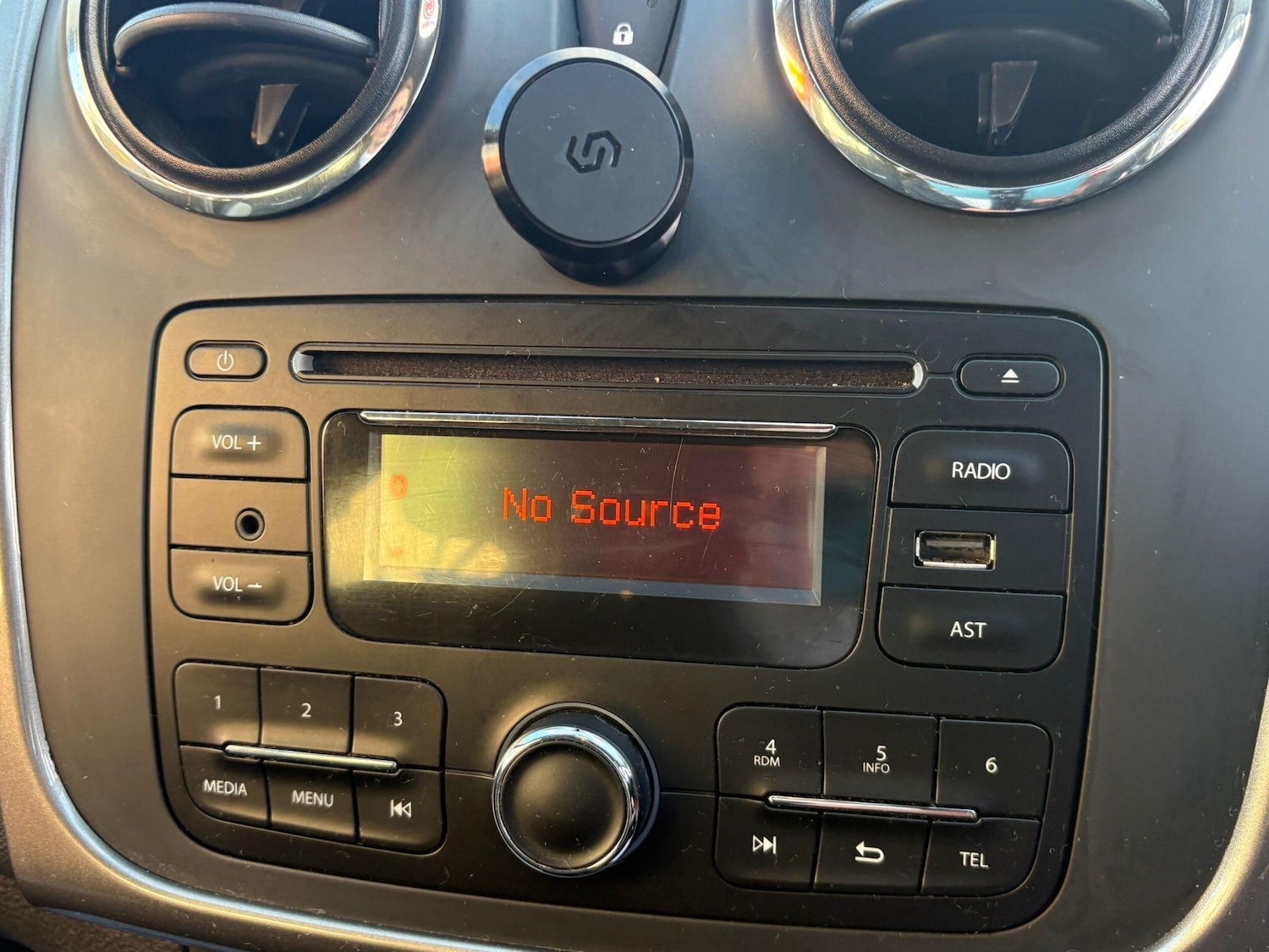 Used Dacia Sandero Stepway 2016 for sale - 76926794: Photo 33