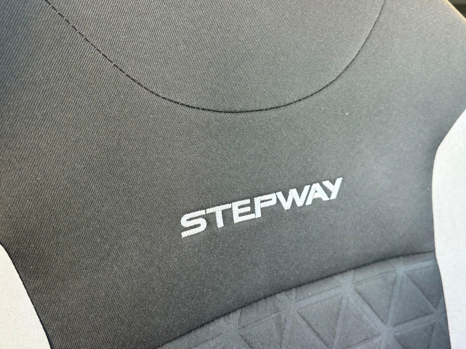 Used Dacia Sandero Stepway 2016 for sale - 76926794: Photo 47