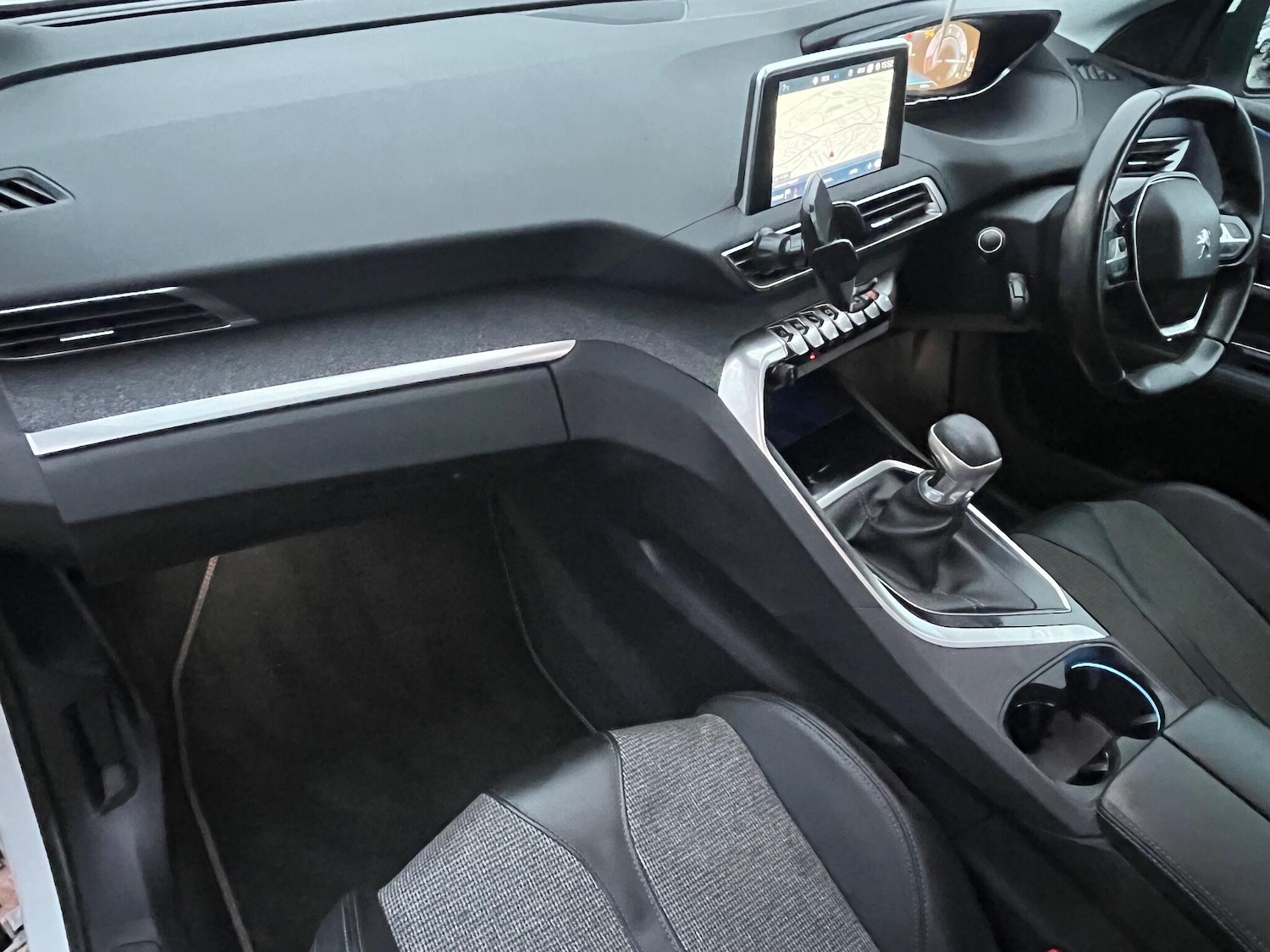 Used Peugeot 3008 for sale - 77266954: Photo 3